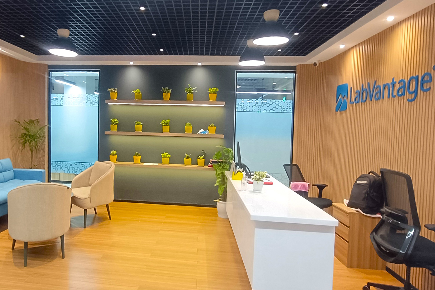 LABVANTAGE